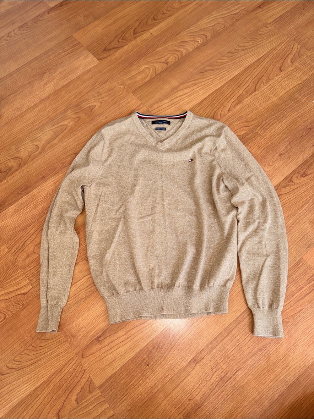 Tommy Hilfiger Men's V-Neck Sweater in Light Beige